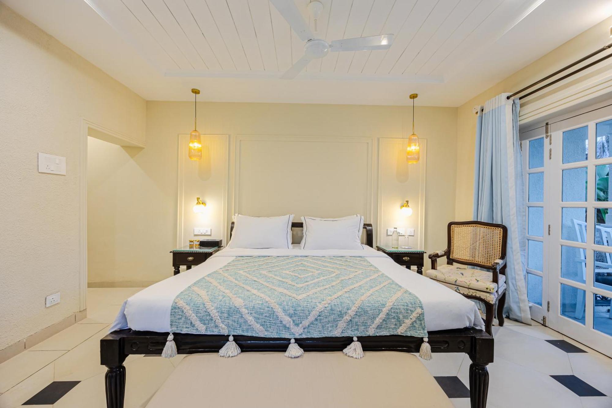 Elivaas 4 Bhk Villa Near Beach With Private Pool & Bar - Casa Boa Vida Candolim Exterior photo