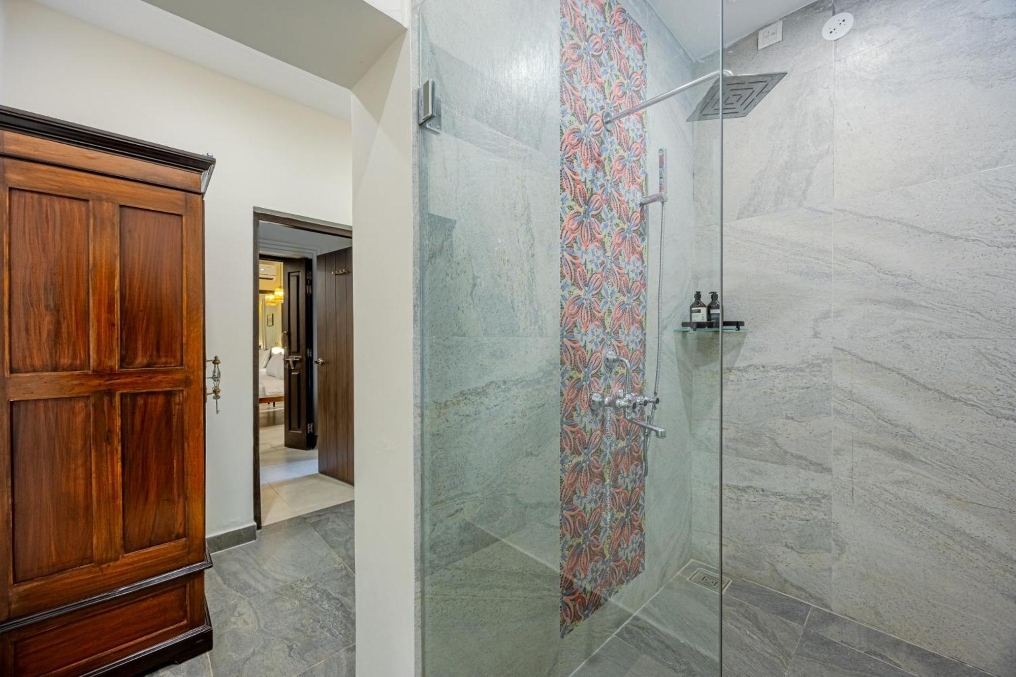 Elivaas 4 Bhk Villa Near Beach With Private Pool & Bar - Casa Boa Vida Candolim Exterior photo