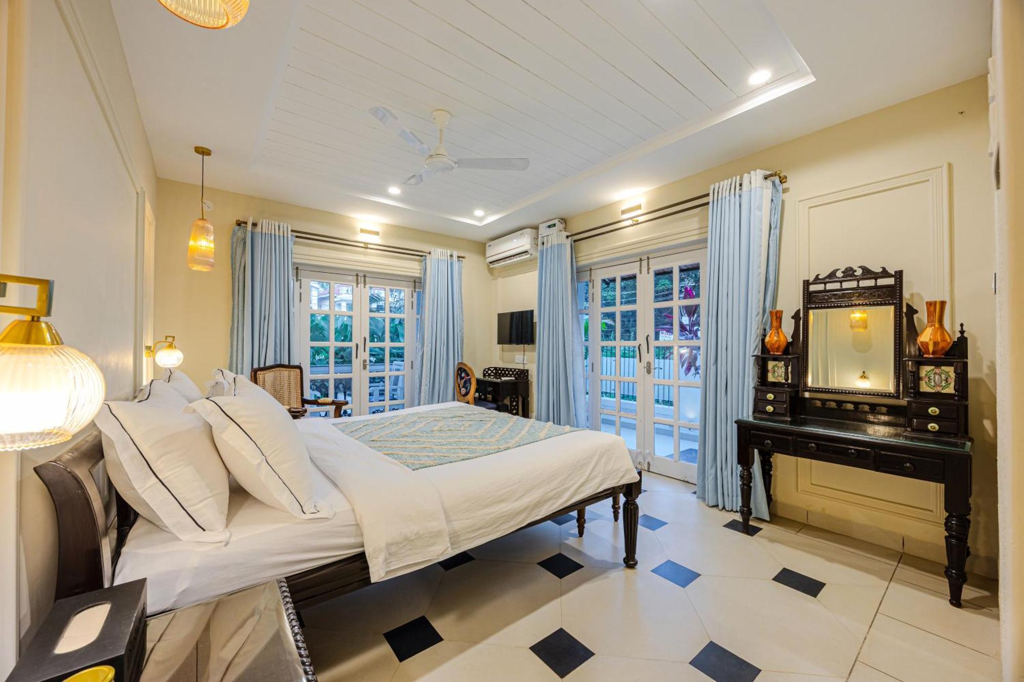 Elivaas 4 Bhk Villa Near Beach With Private Pool & Bar - Casa Boa Vida Candolim Exterior photo