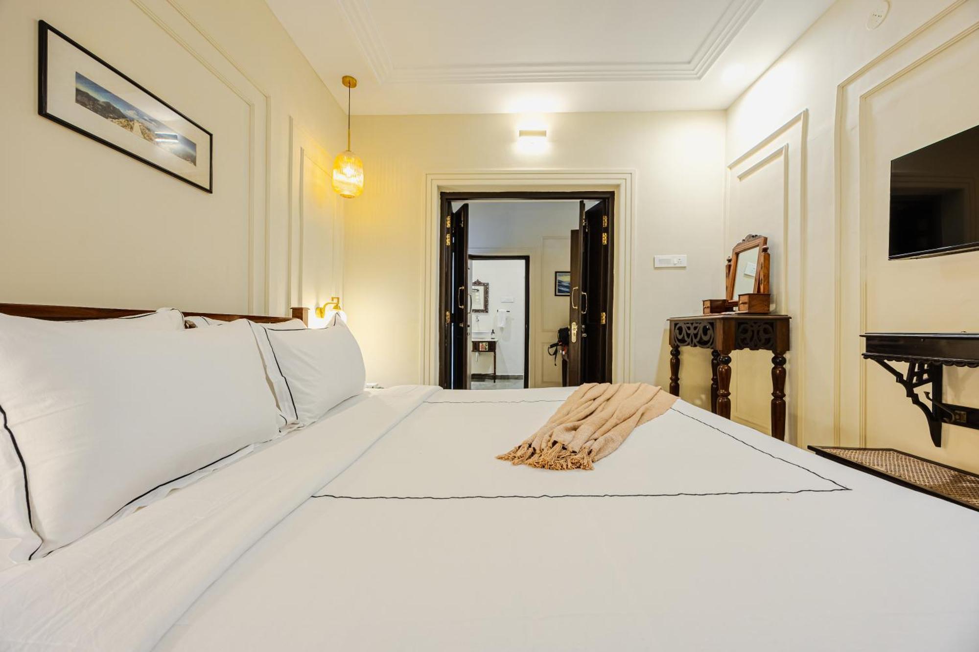 Elivaas 4 Bhk Villa Near Beach With Private Pool & Bar - Casa Boa Vida Candolim Exterior photo