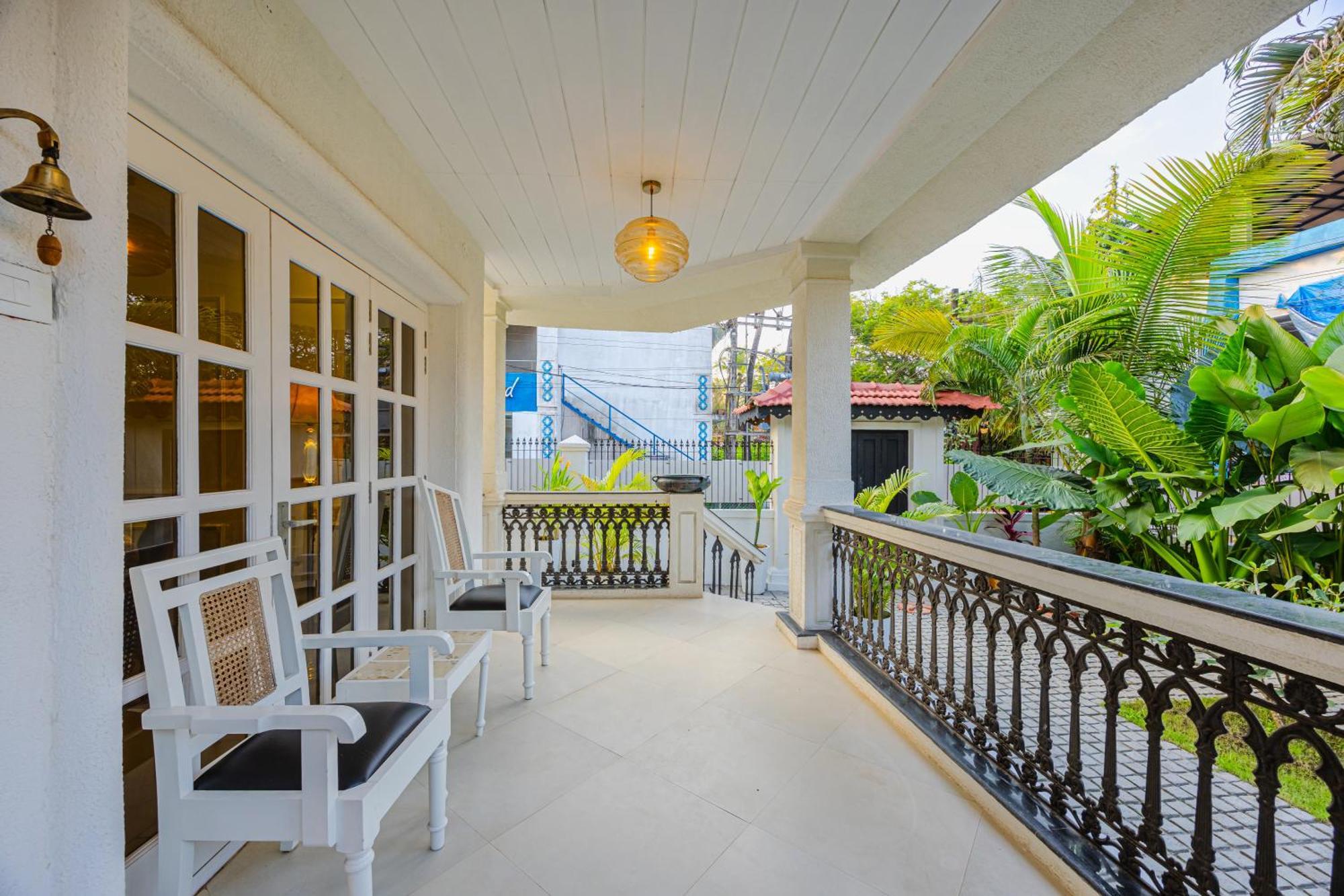 Elivaas 4 Bhk Villa Near Beach With Private Pool & Bar - Casa Boa Vida Candolim Exterior photo