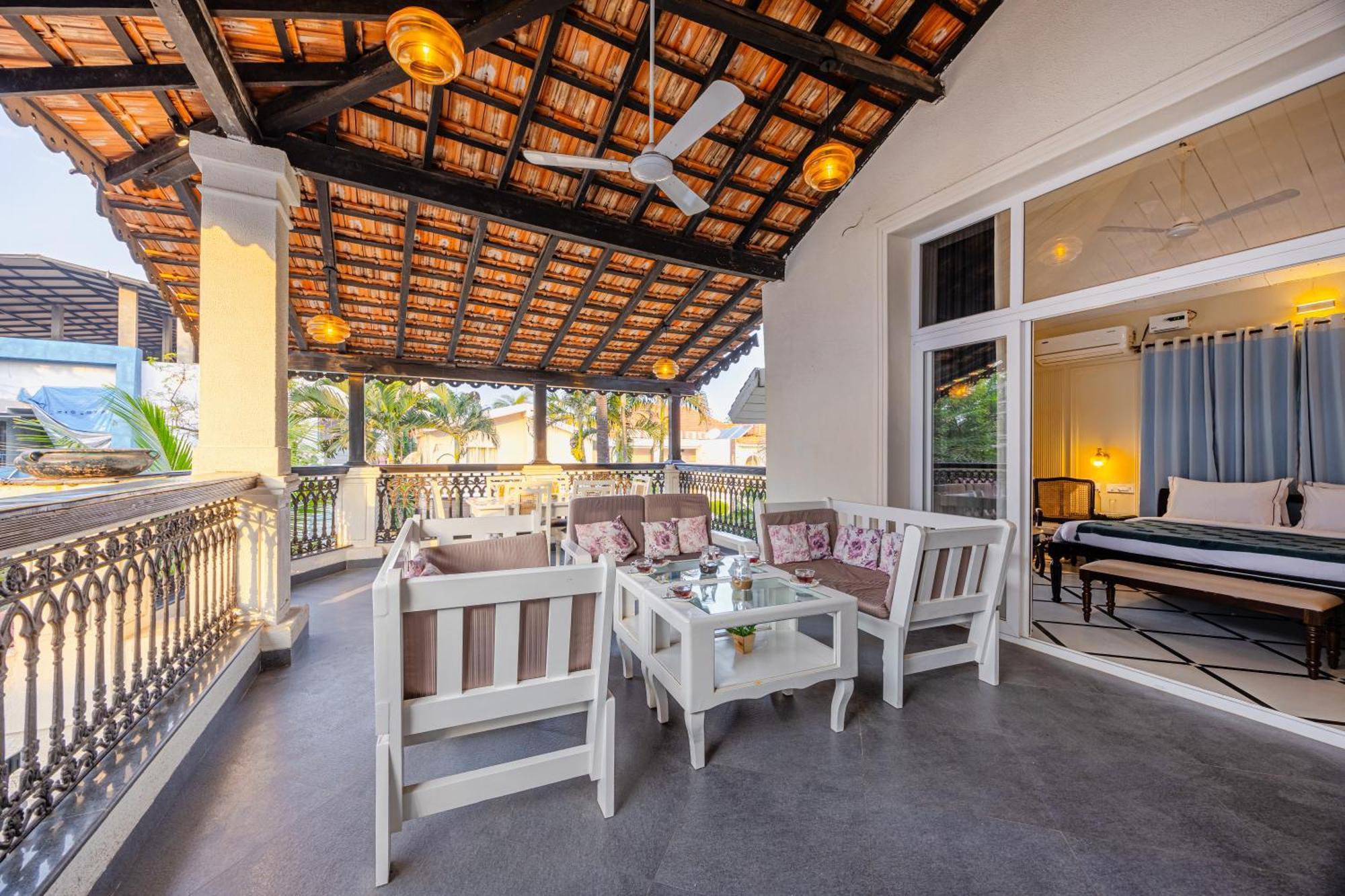 Elivaas 4 Bhk Villa Near Beach With Private Pool & Bar - Casa Boa Vida Candolim Exterior photo