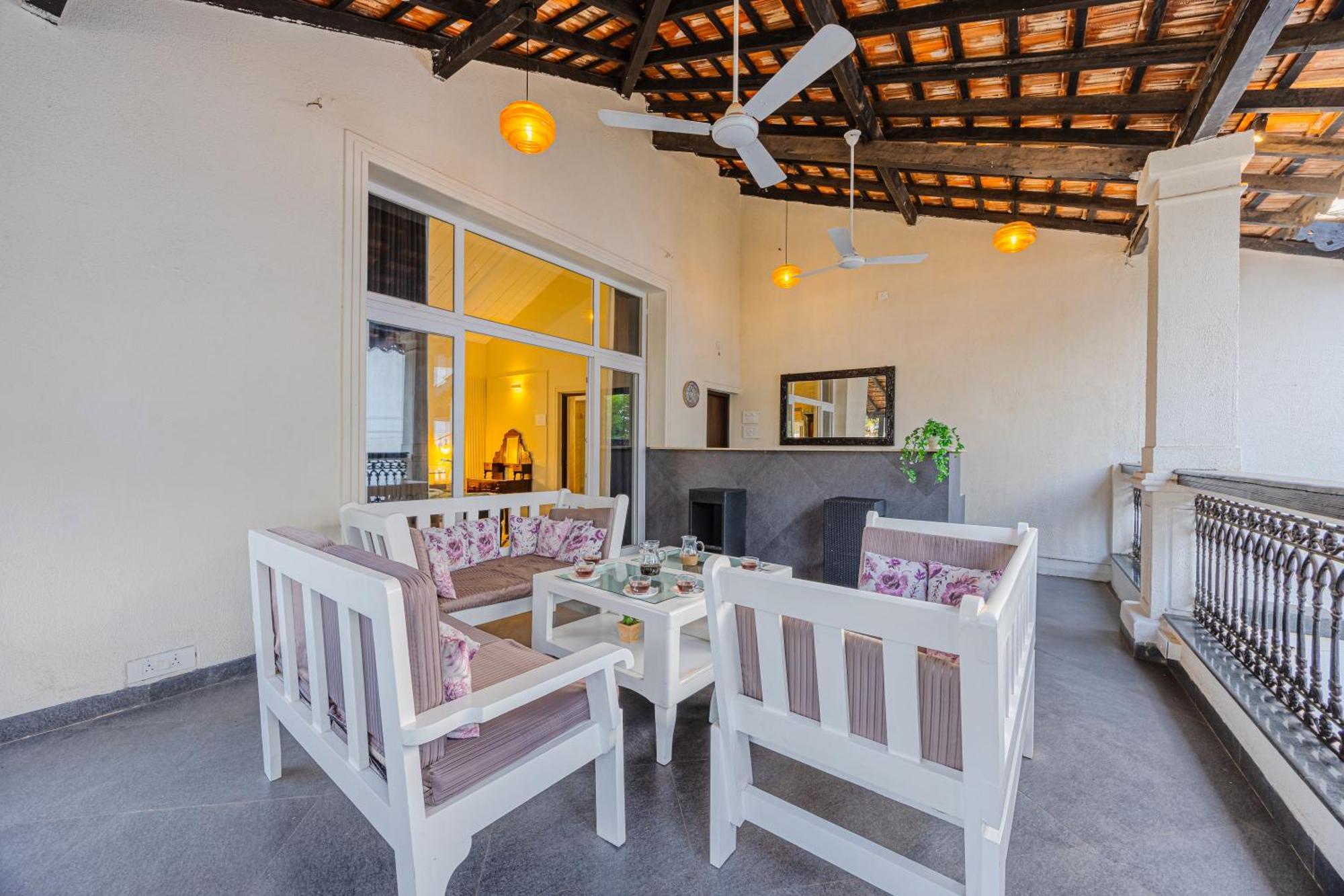 Elivaas 4 Bhk Villa Near Beach With Private Pool & Bar - Casa Boa Vida Candolim Exterior photo
