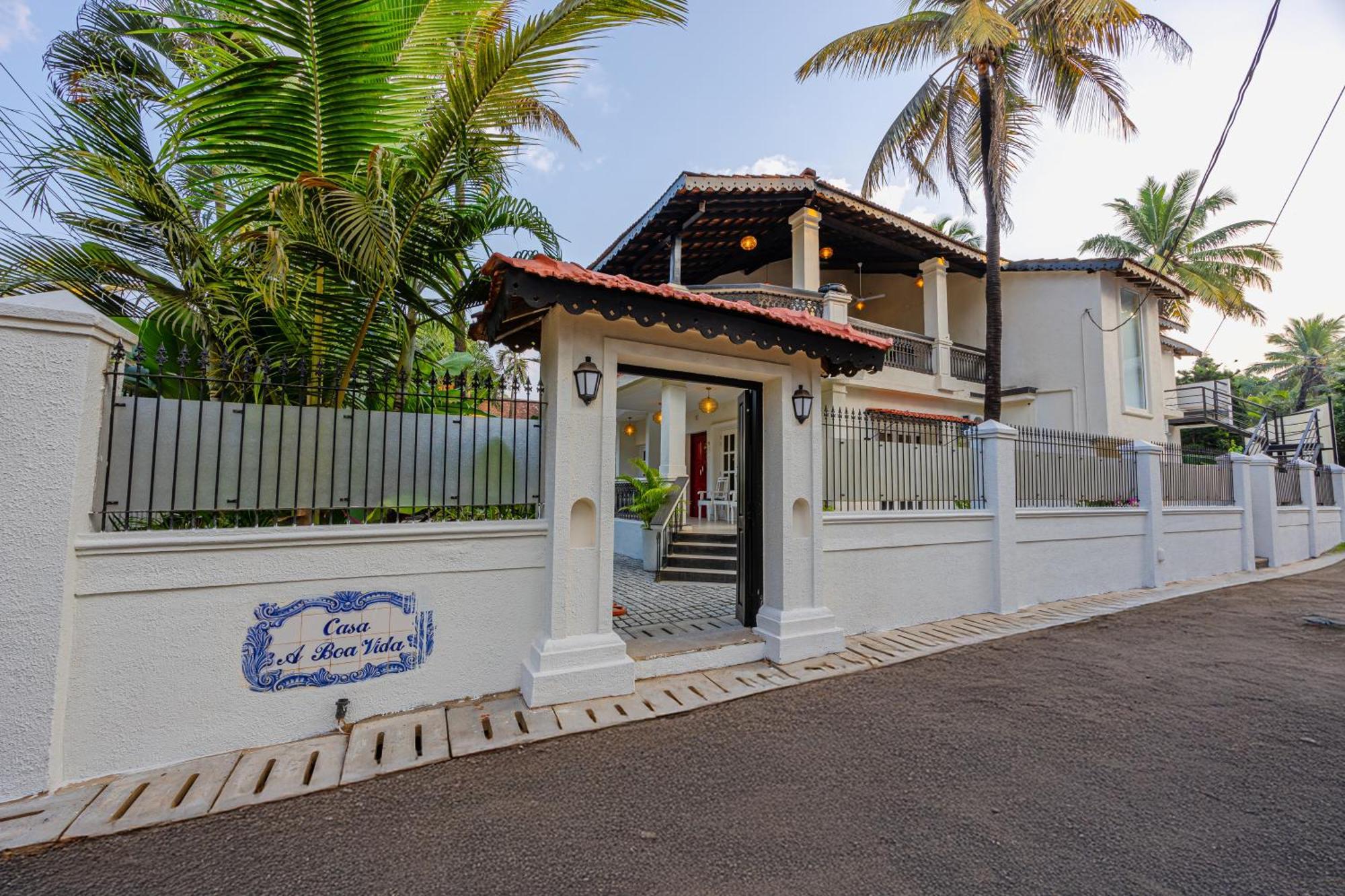 Elivaas 4 Bhk Villa Near Beach With Private Pool & Bar - Casa Boa Vida Candolim Exterior photo