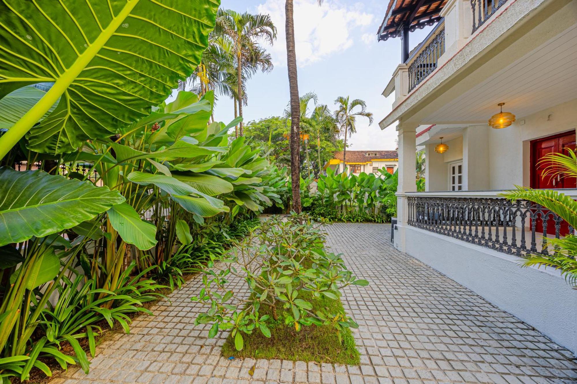 Elivaas 4 Bhk Villa Near Beach With Private Pool & Bar - Casa Boa Vida Candolim Exterior photo